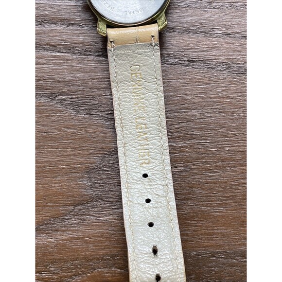 Pair Of Vintage 1987 Guess Watches Genuine Leather Needs Batteries main image 5
